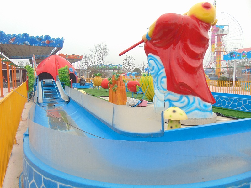 夏日里受歡迎的水上游樂設備有哪些？